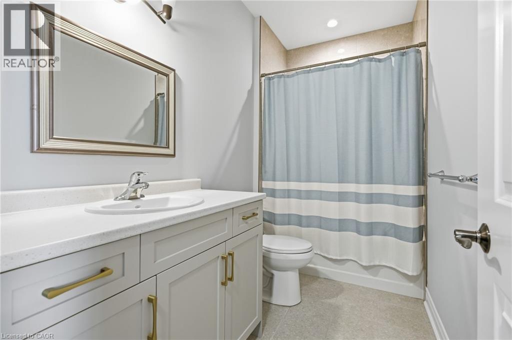 35 BUTLERS Drive N - 24