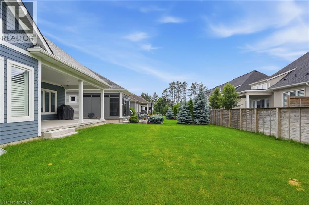 35 BUTLERS Drive N - 32
