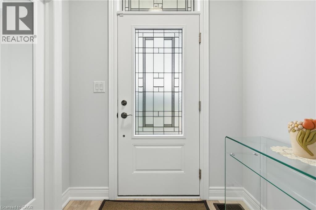 35 BUTLERS Drive N - 5