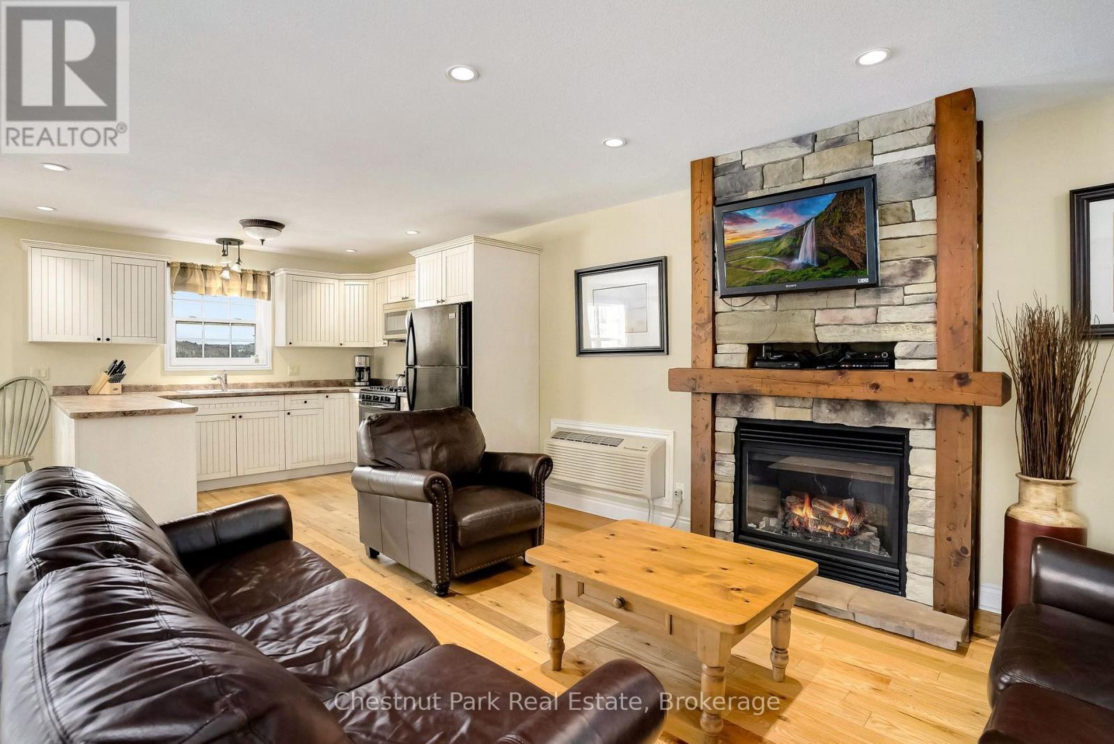 #115-10 1052 RAT BAY ROAD - 20