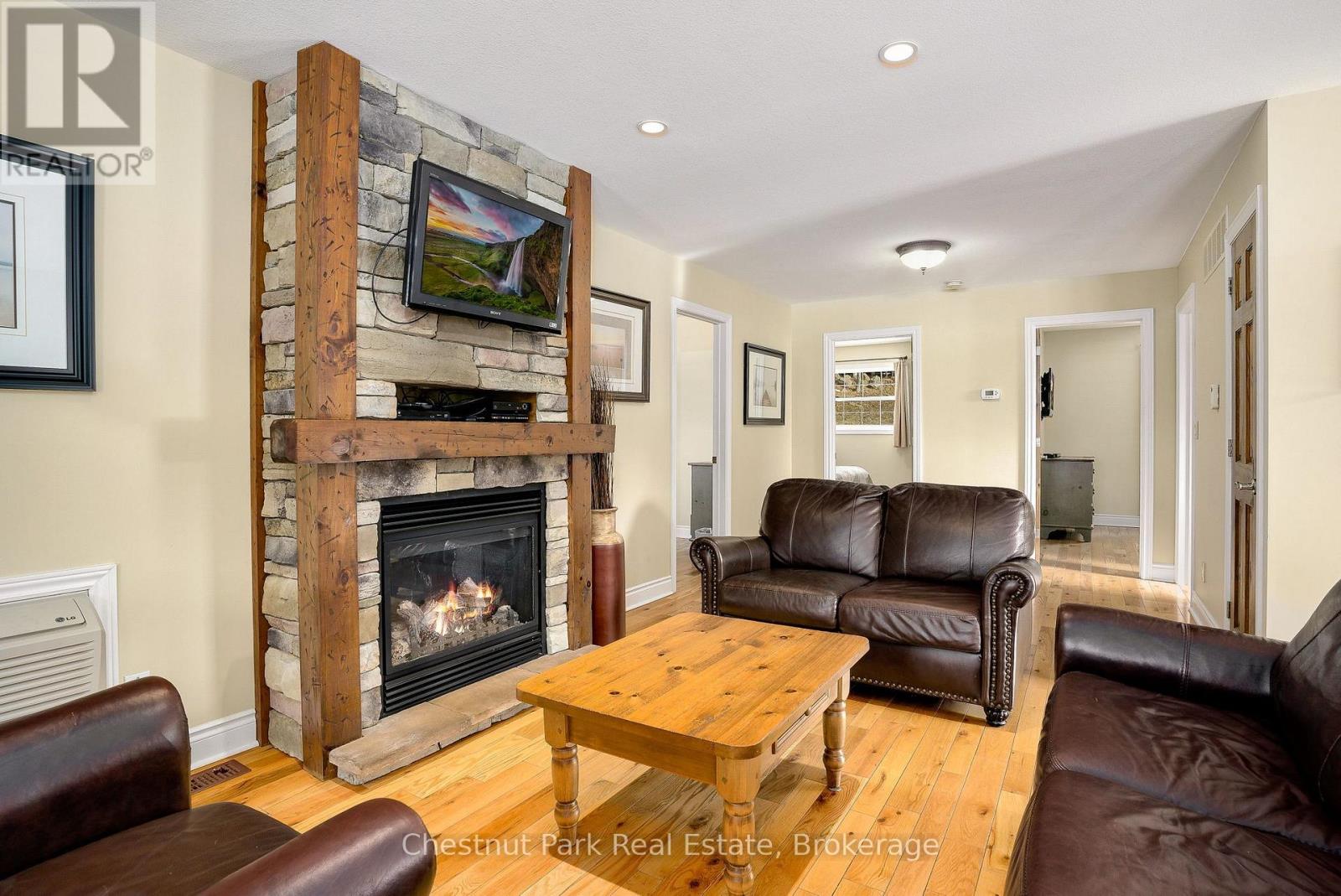 #115-10 1052 RAT BAY ROAD - 22