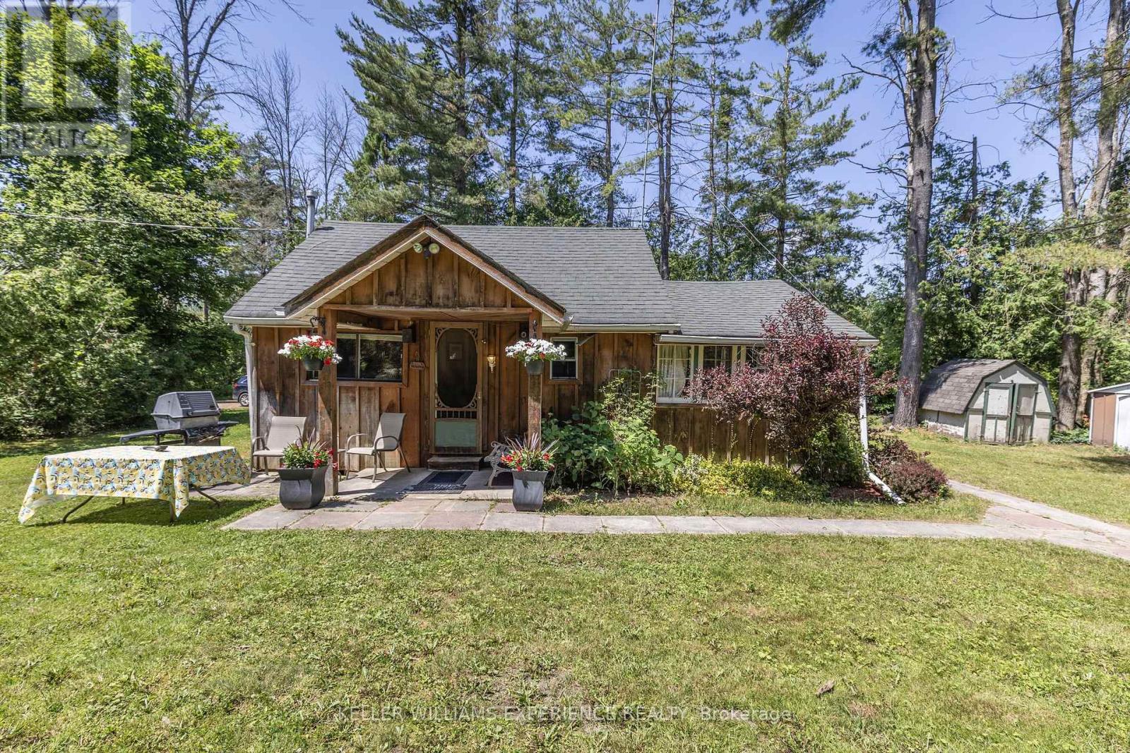 10 SIMCOE ROAD - 1