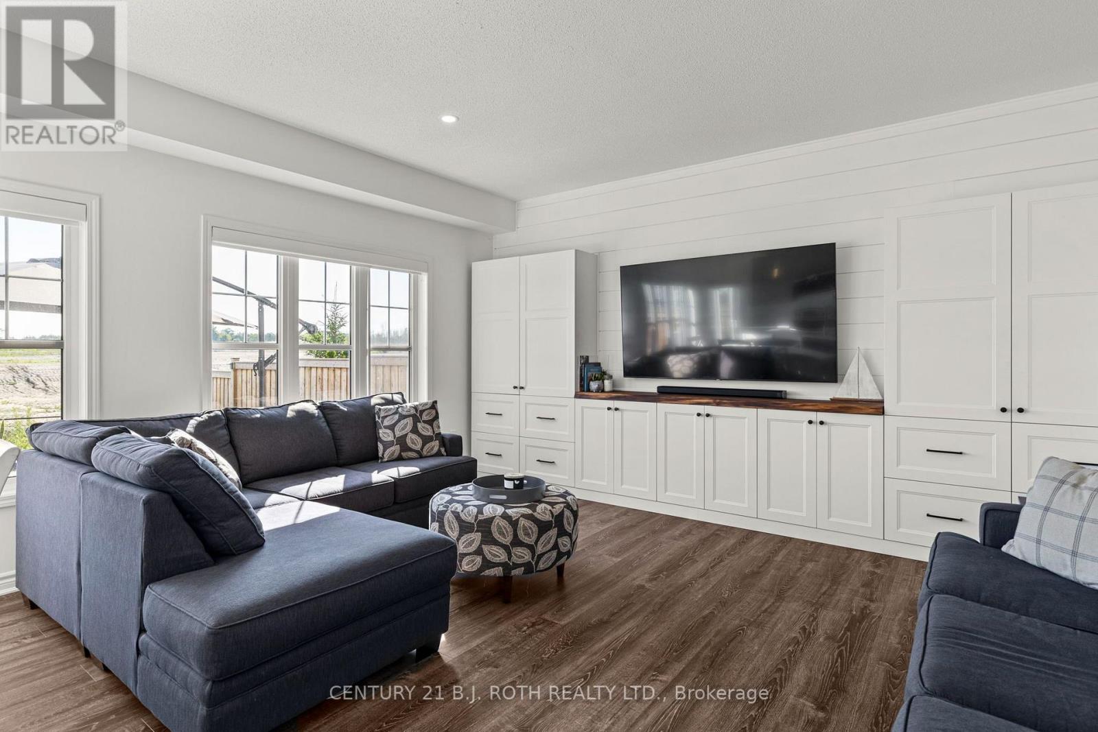 32 SANDHILL CRANE DRIVE - 12