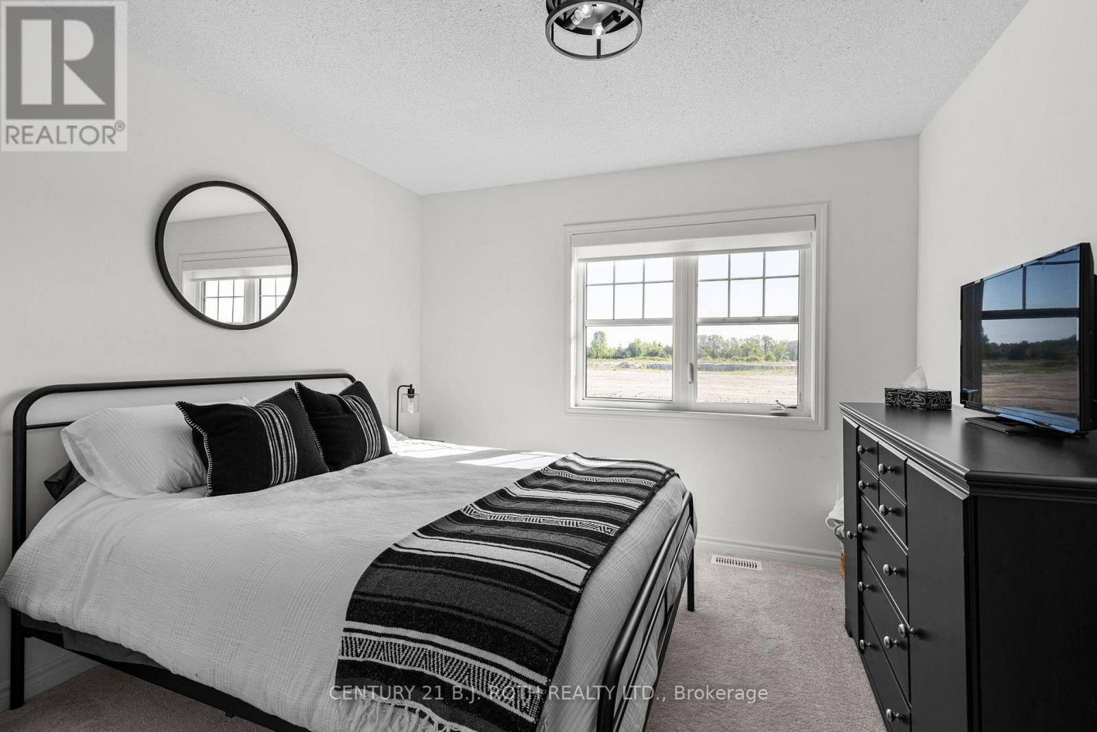 32 SANDHILL CRANE DRIVE - 14