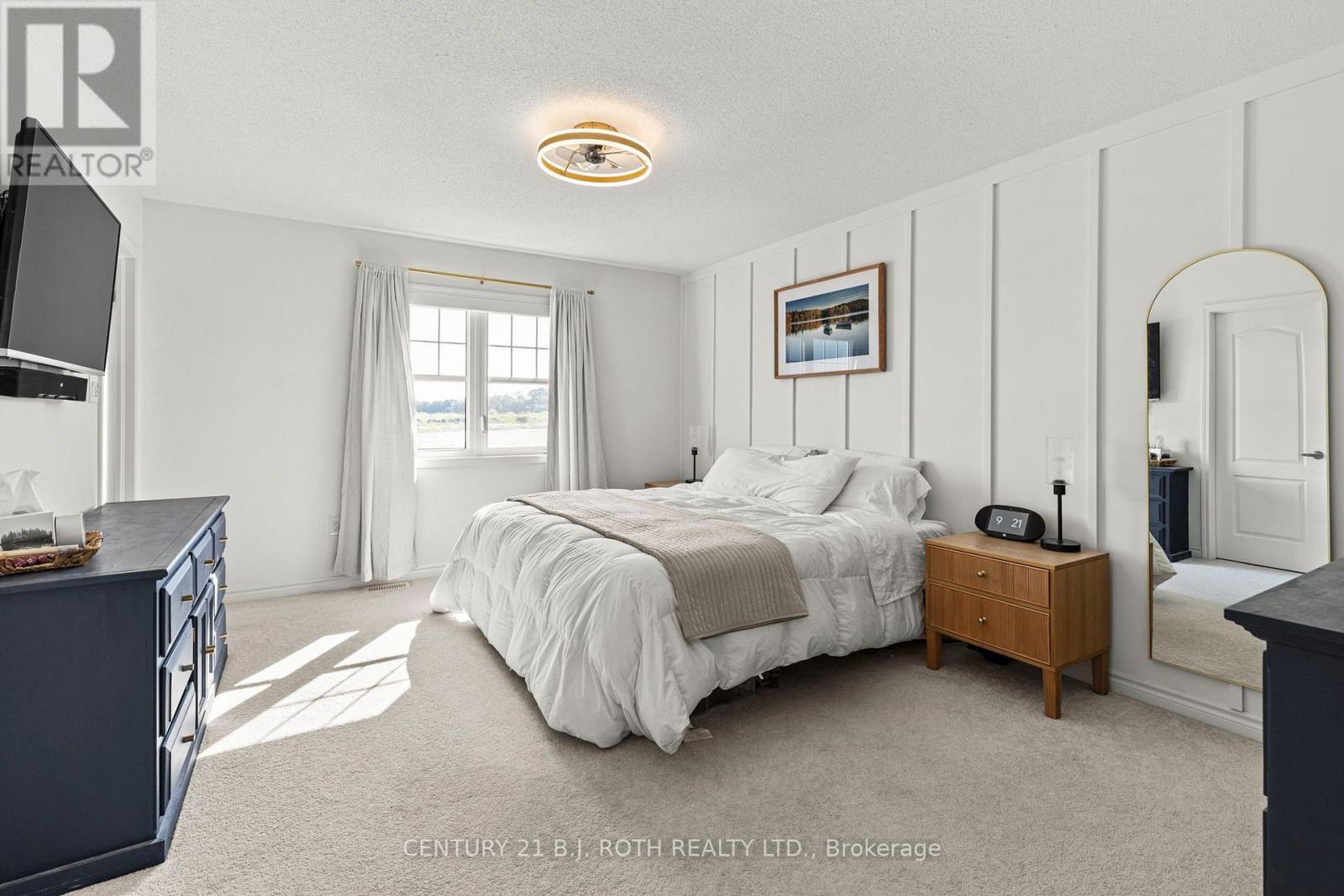 32 SANDHILL CRANE DRIVE - 17