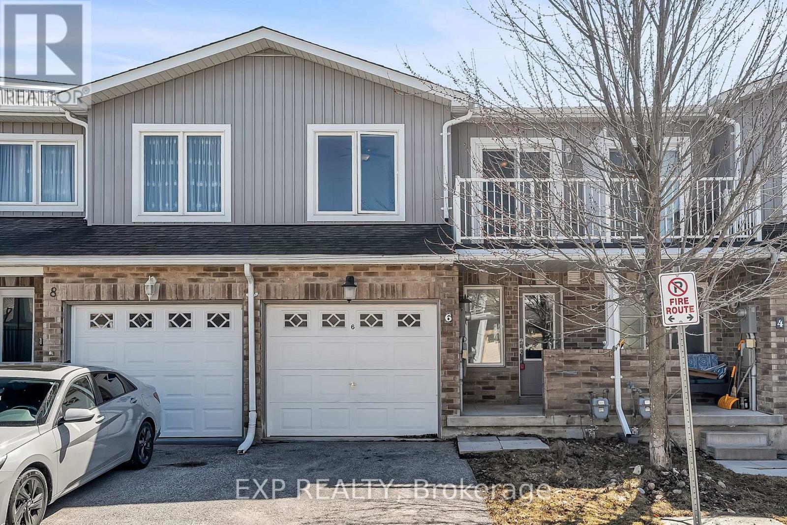 #6 75 PRINCE WILLIAM WAY - 1