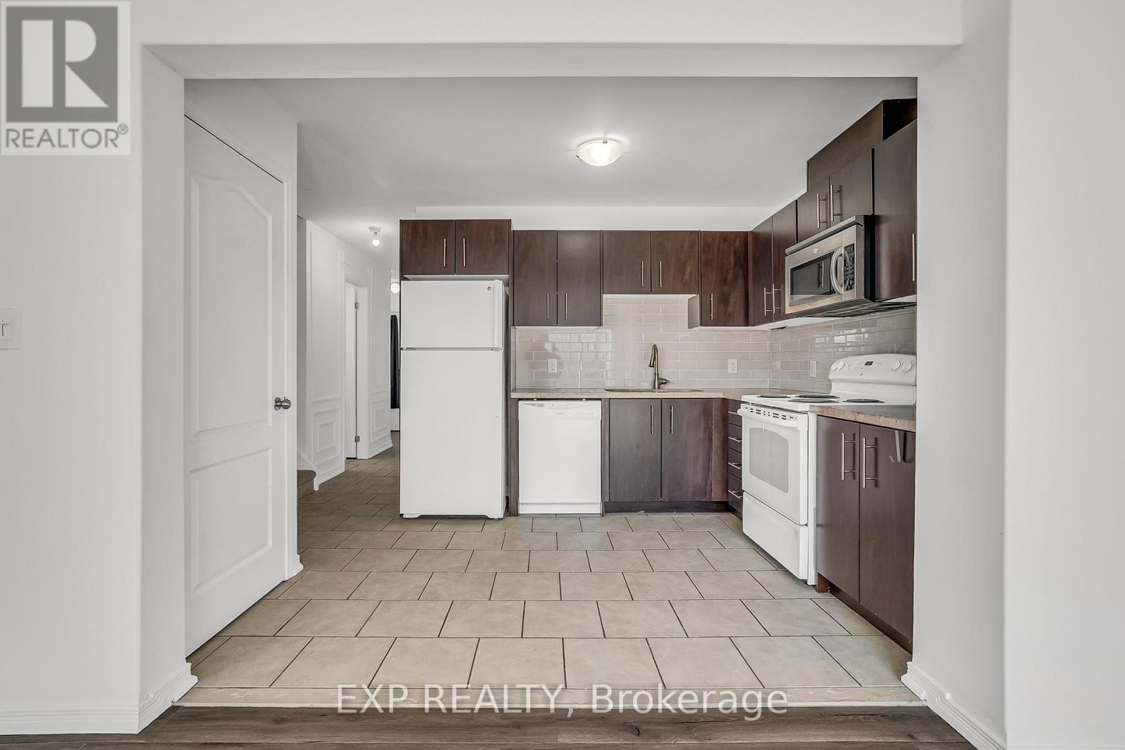 #6 75 PRINCE WILLIAM WAY - 14