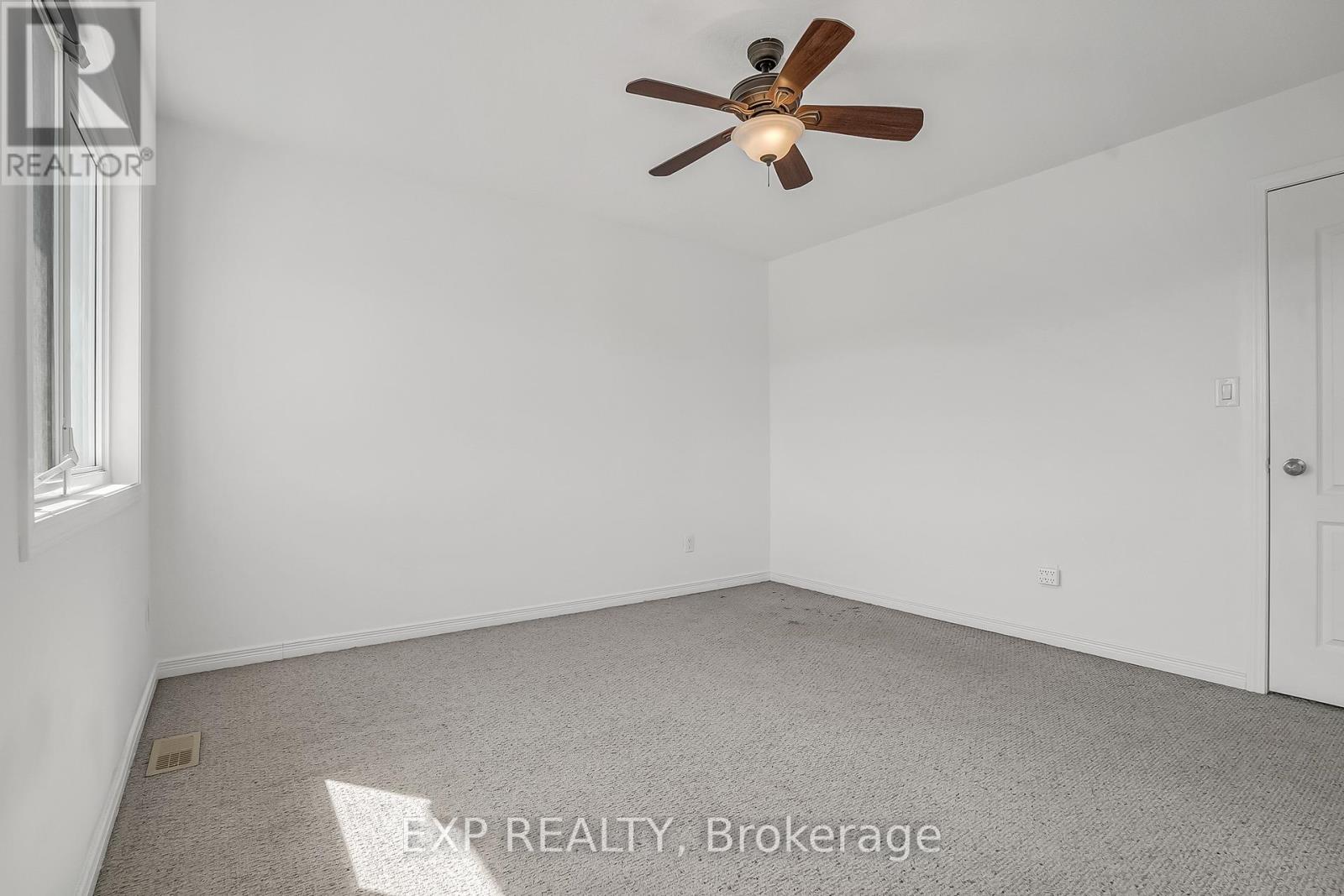 #6 75 PRINCE WILLIAM WAY - 26