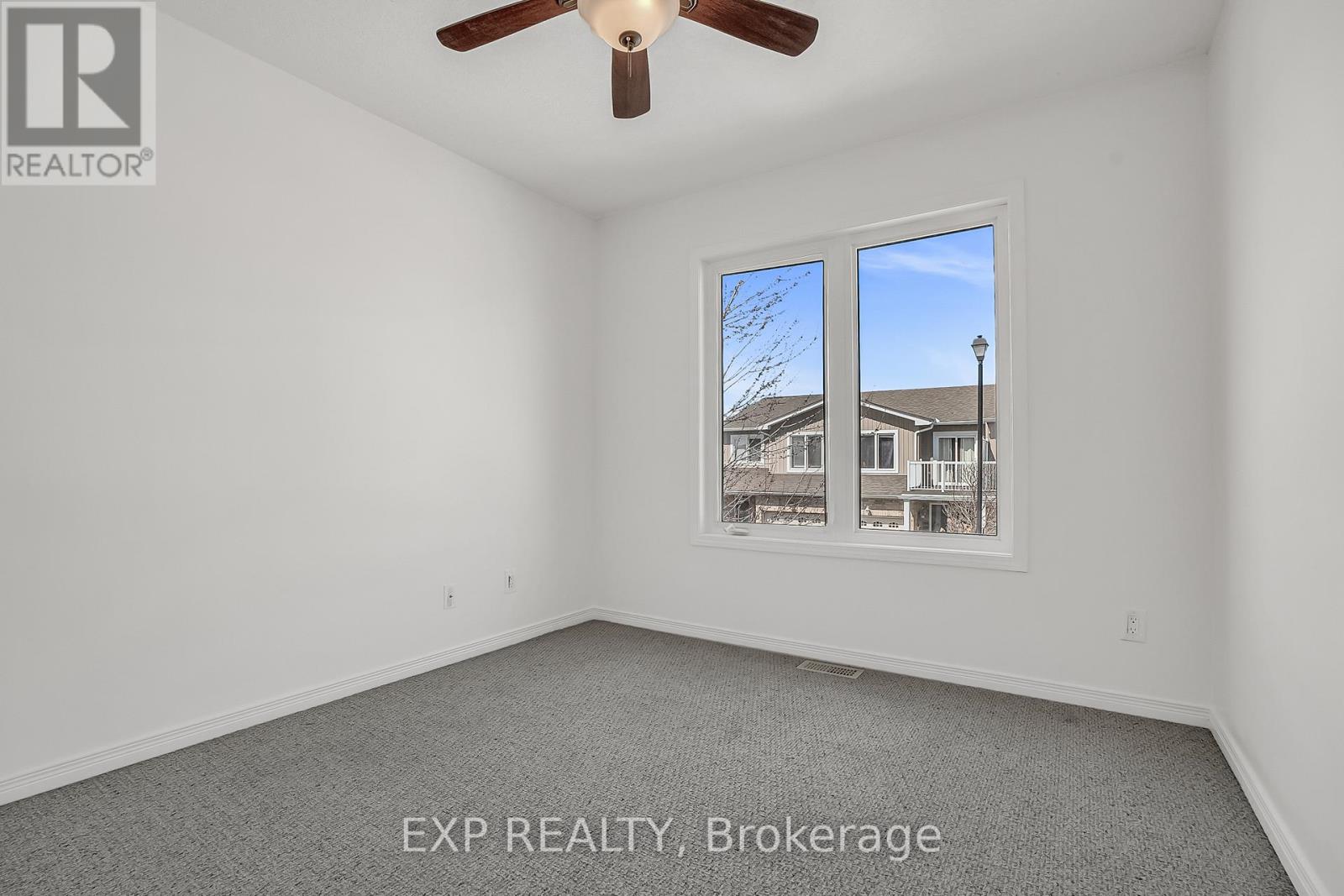 #6 75 PRINCE WILLIAM WAY - 31