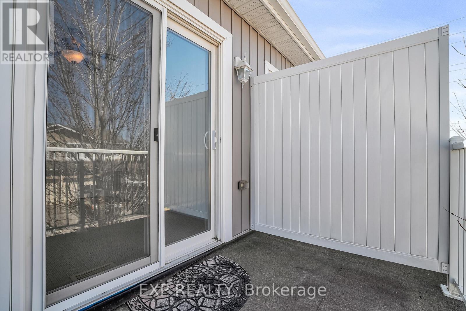 #6 75 PRINCE WILLIAM WAY - 36