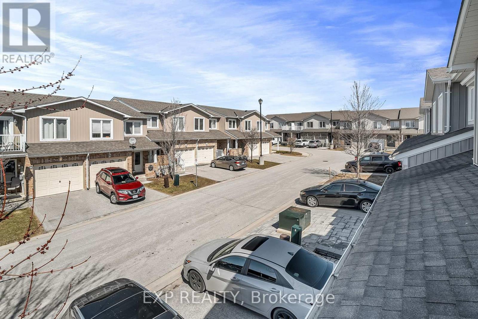 #6 75 PRINCE WILLIAM WAY - 37