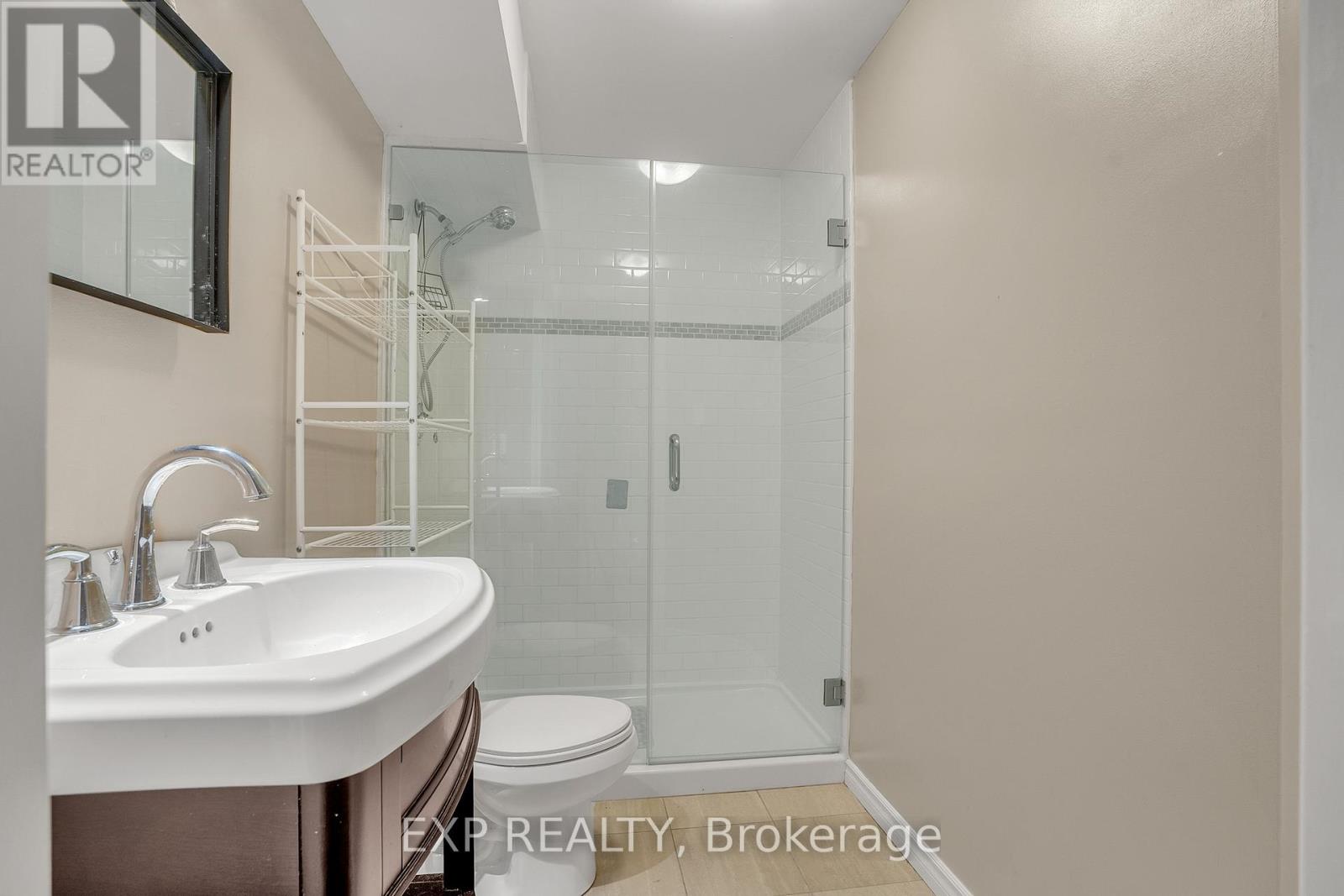 #6 75 PRINCE WILLIAM WAY - 45