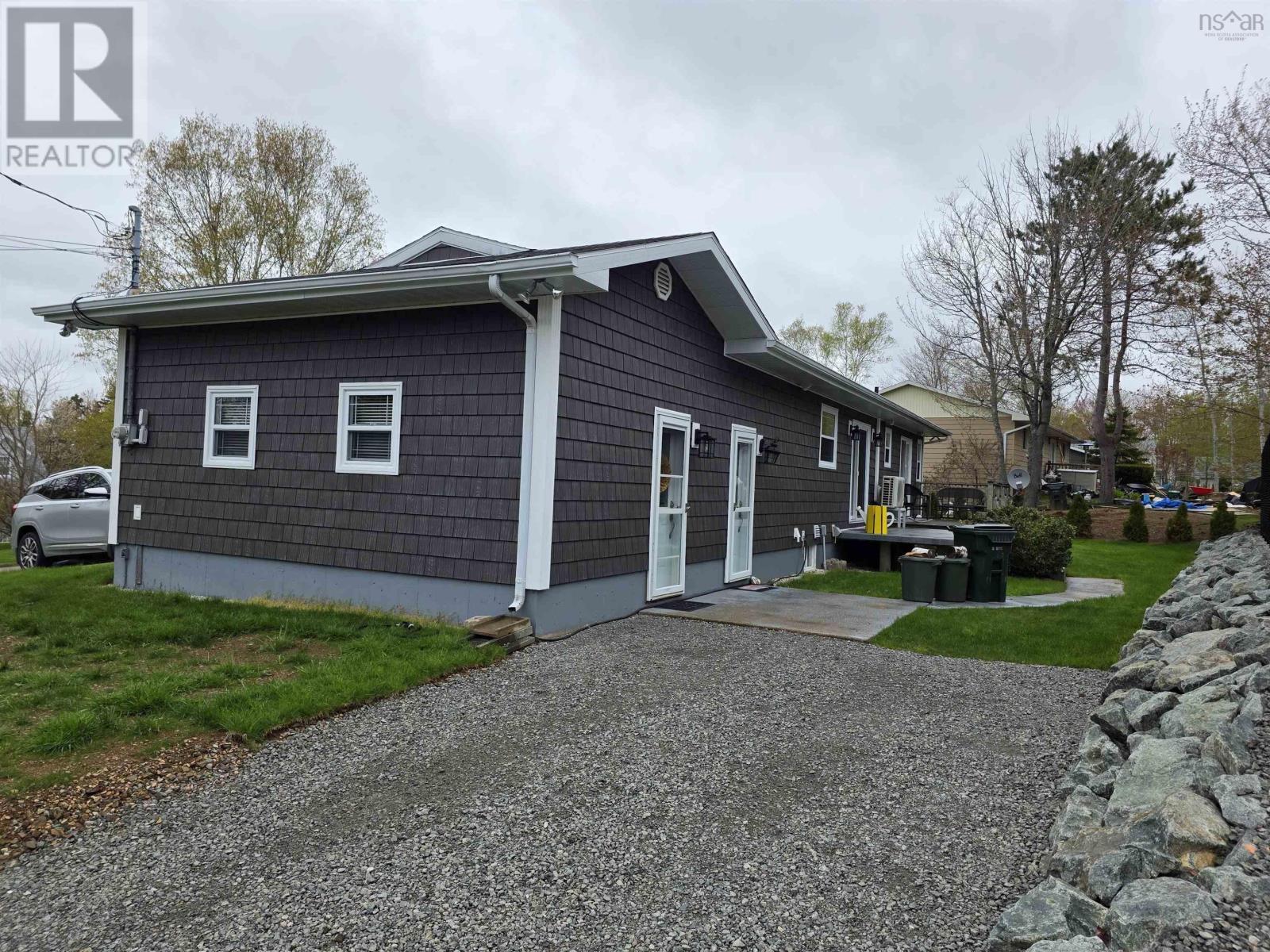 44 Beaumont Avenue - 16