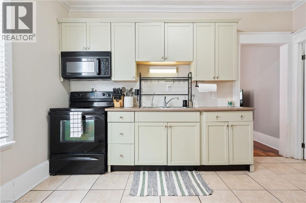 30 DUNDAS Street - 10