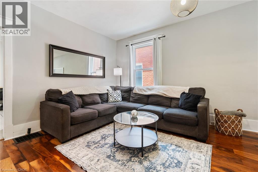 30 DUNDAS Street - 7