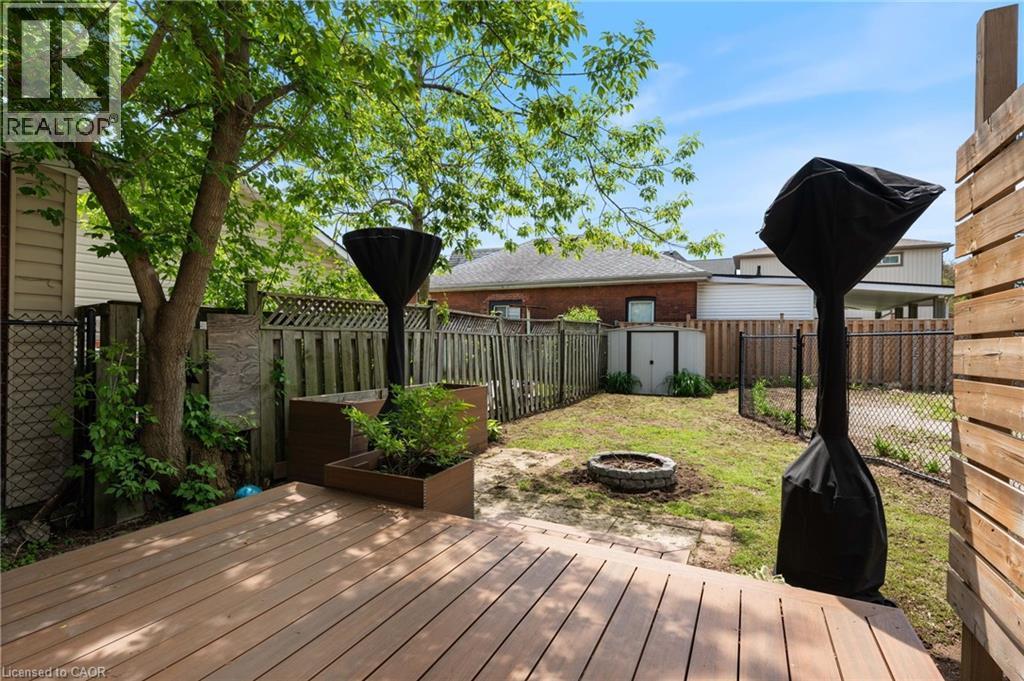 30 DUNDAS Street - 22