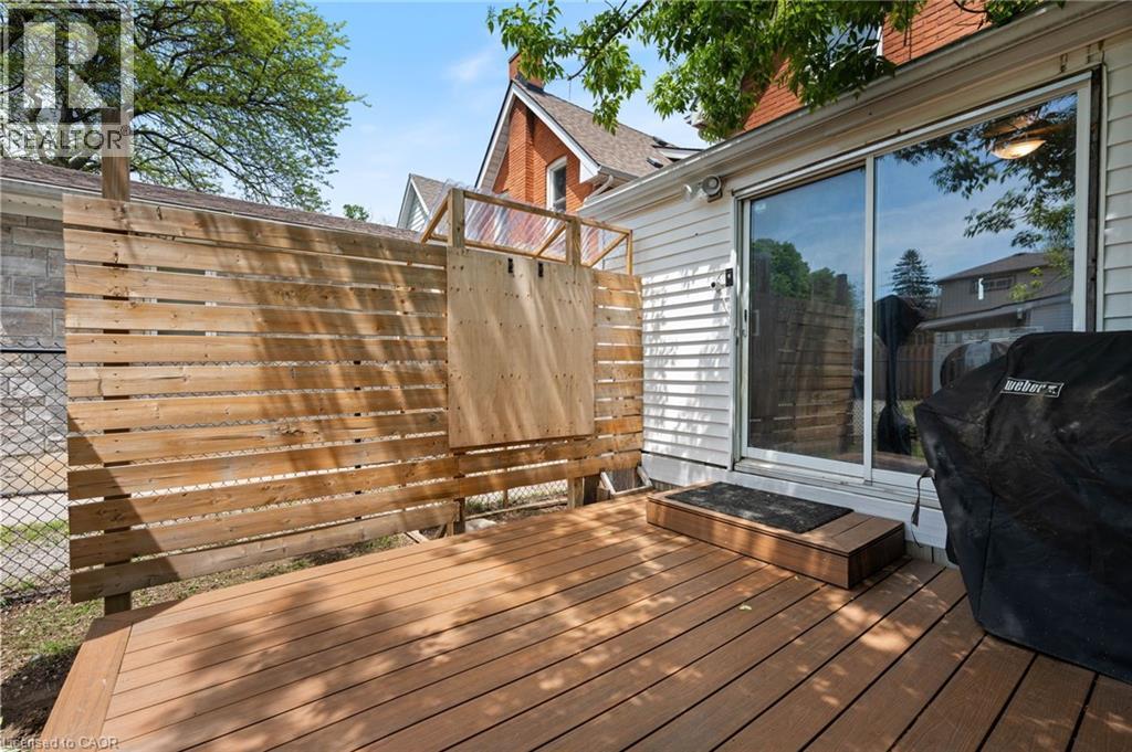 30 DUNDAS Street - 21