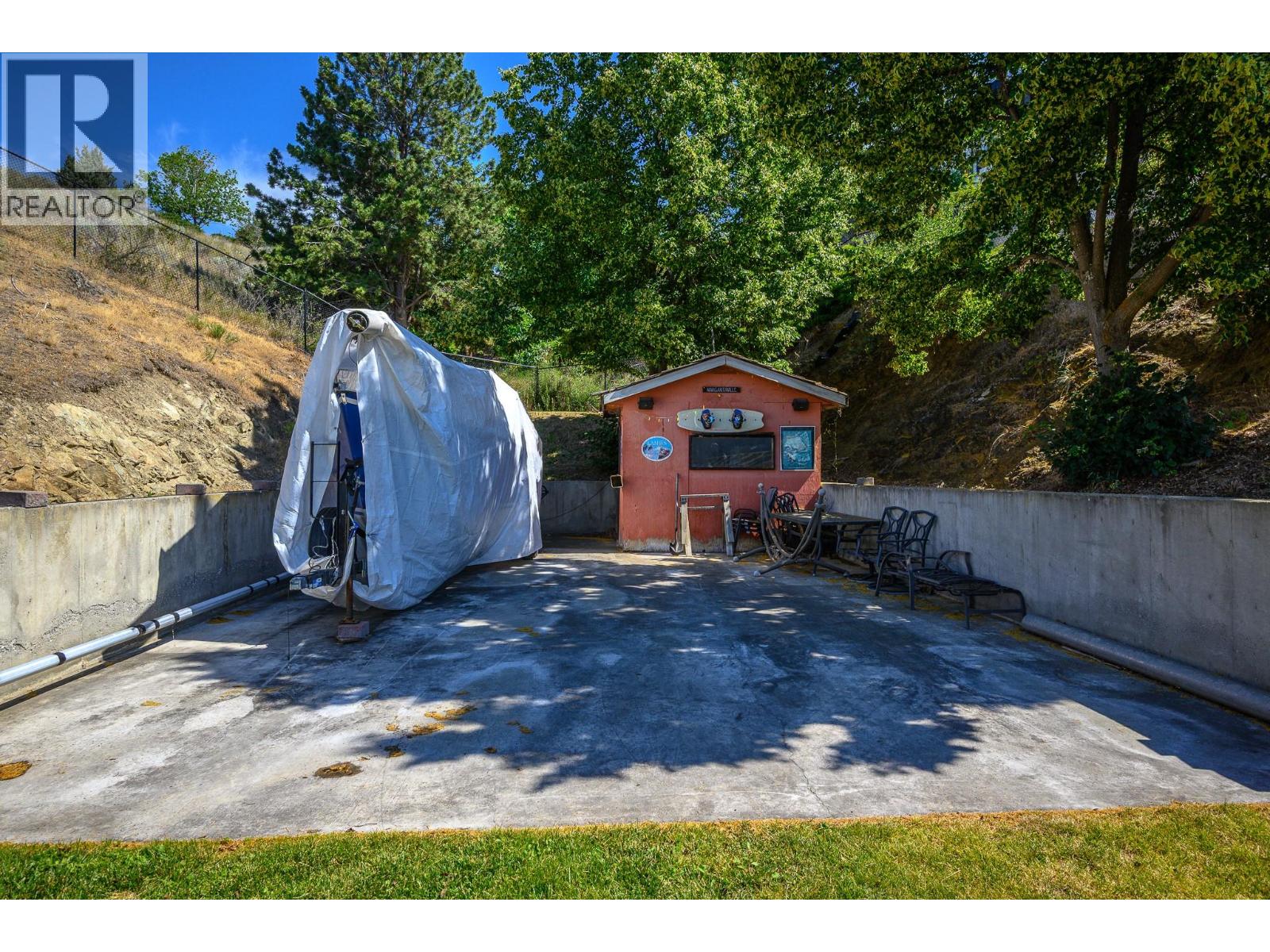 7551 Tronson Road - 50