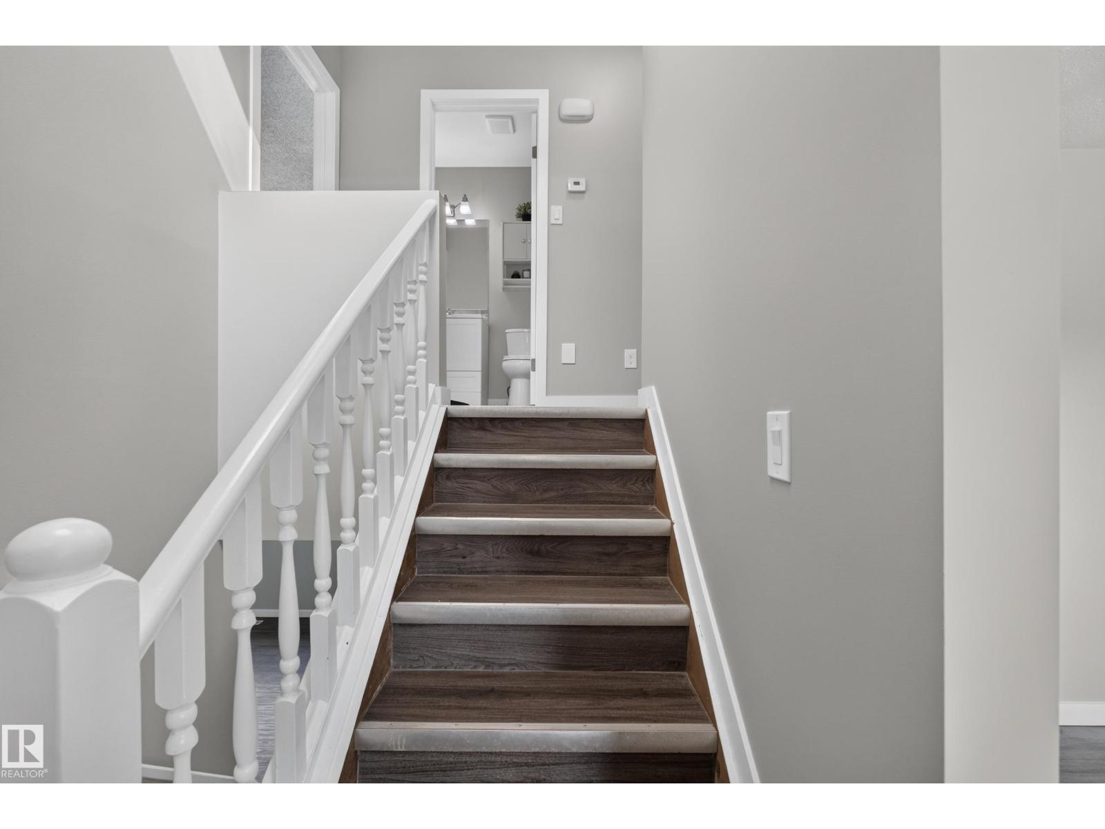 131 Cameron Crescent - 17