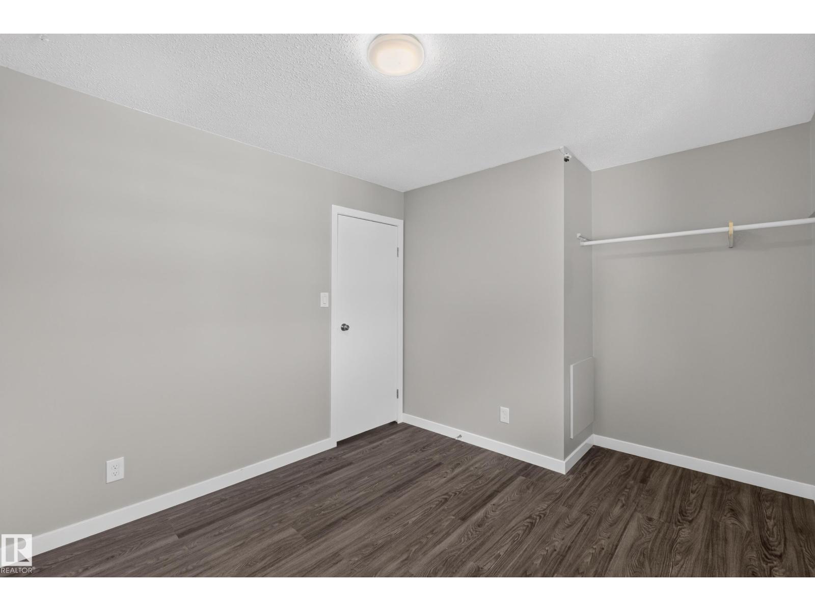 131 Cameron Crescent - 27