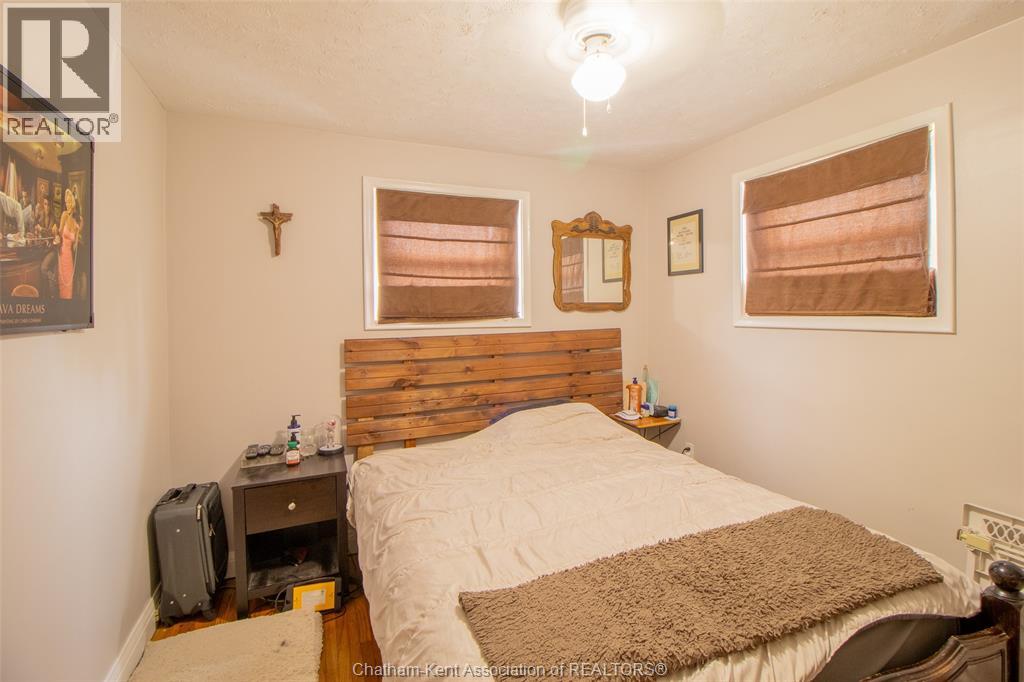 100 Taylor AVENUE - 11