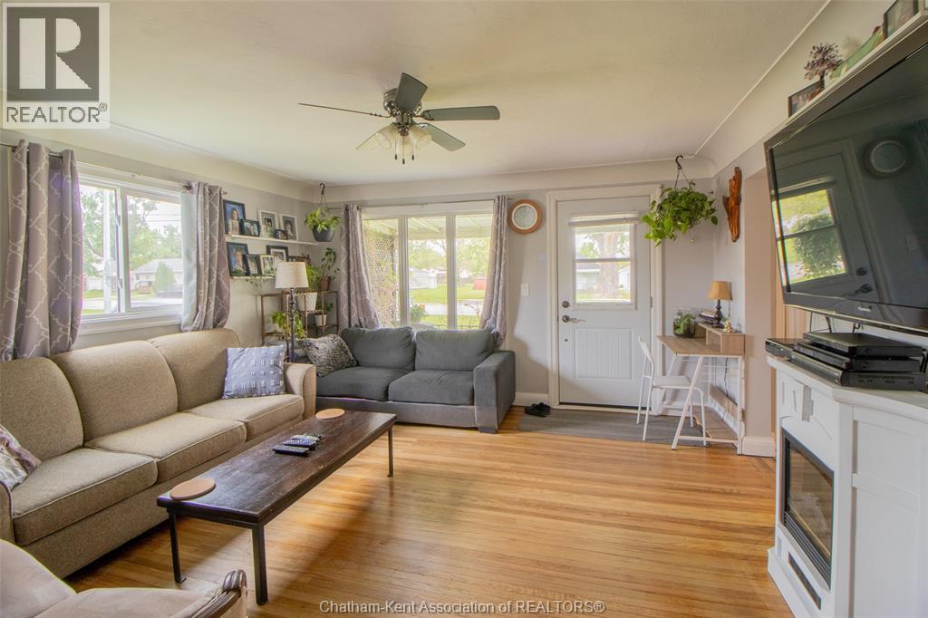 100 Taylor AVENUE - 6