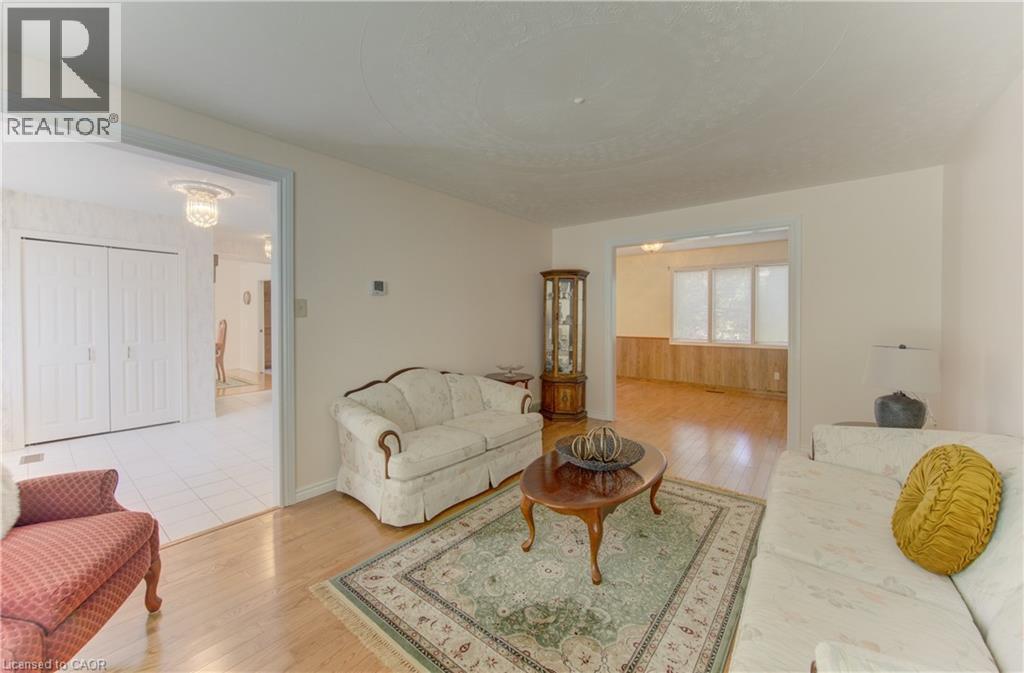 46 HUNTINGDALE Drive - 29
