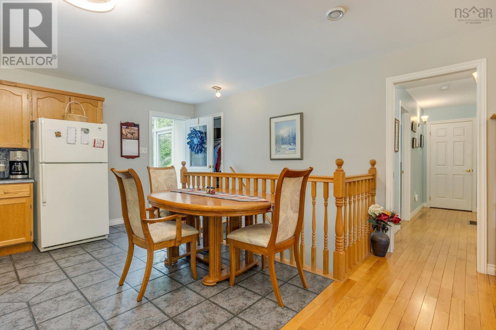 20 Willowdale Drive - 12