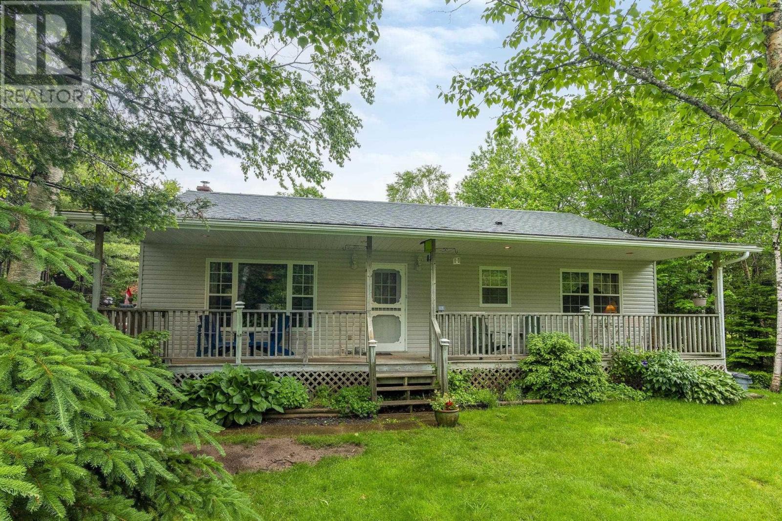 20 Willowdale Drive - 2