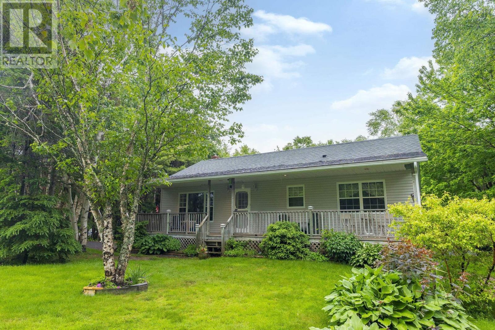 20 Willowdale Drive - 1