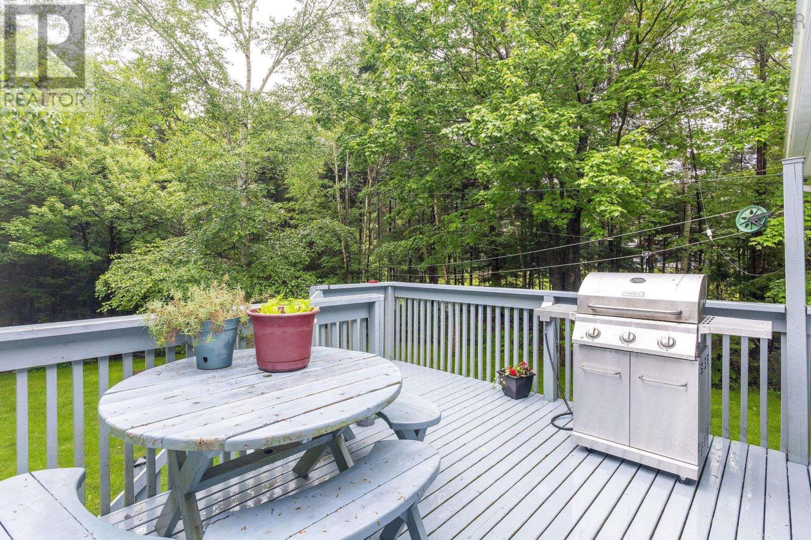 20 Willowdale Drive - 28