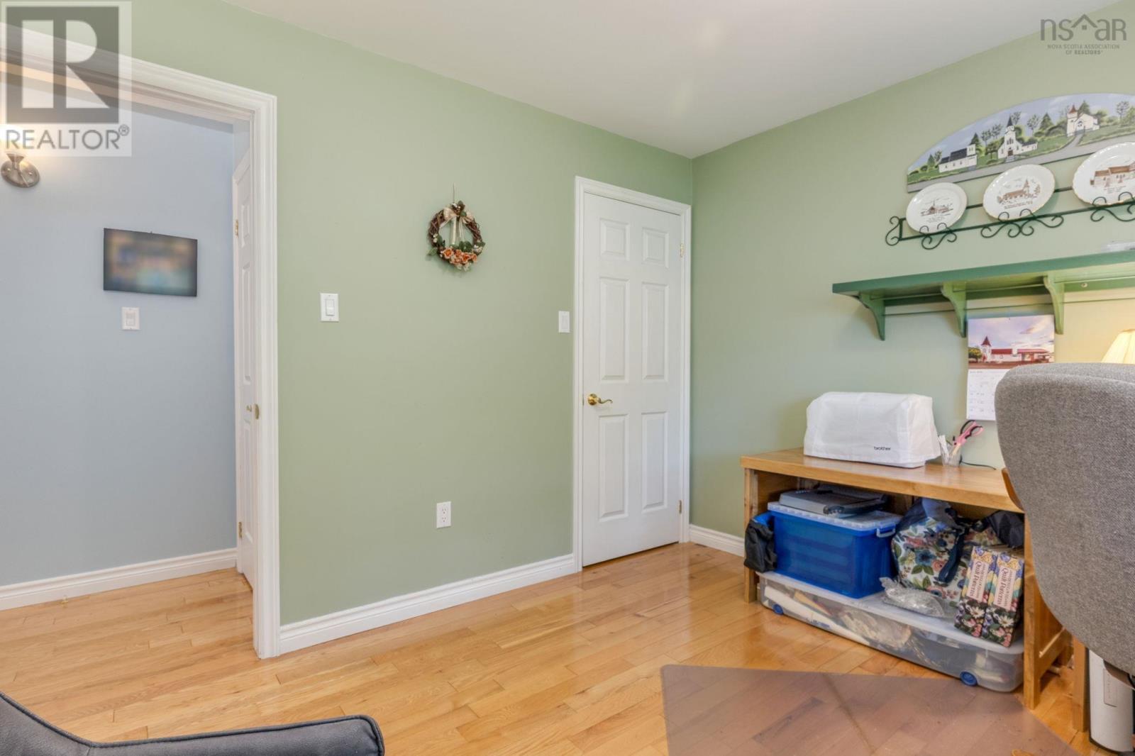 20 Willowdale Drive - 18
