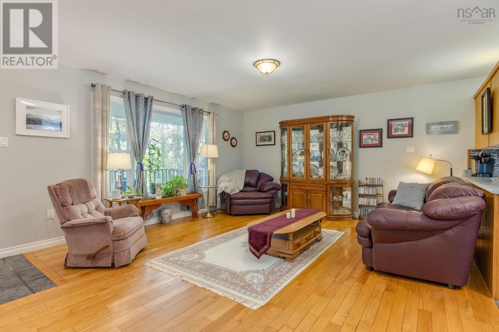 20 Willowdale Drive - 7