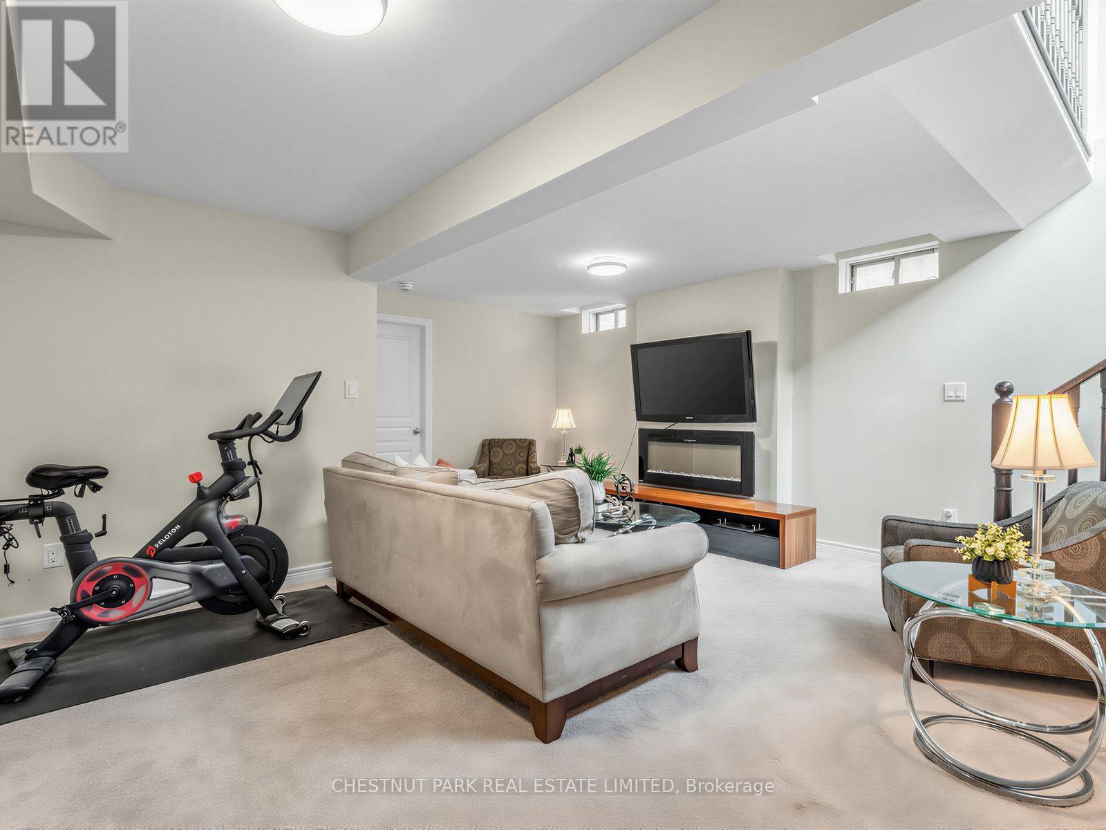 11 CONSTABLE STREET - 38