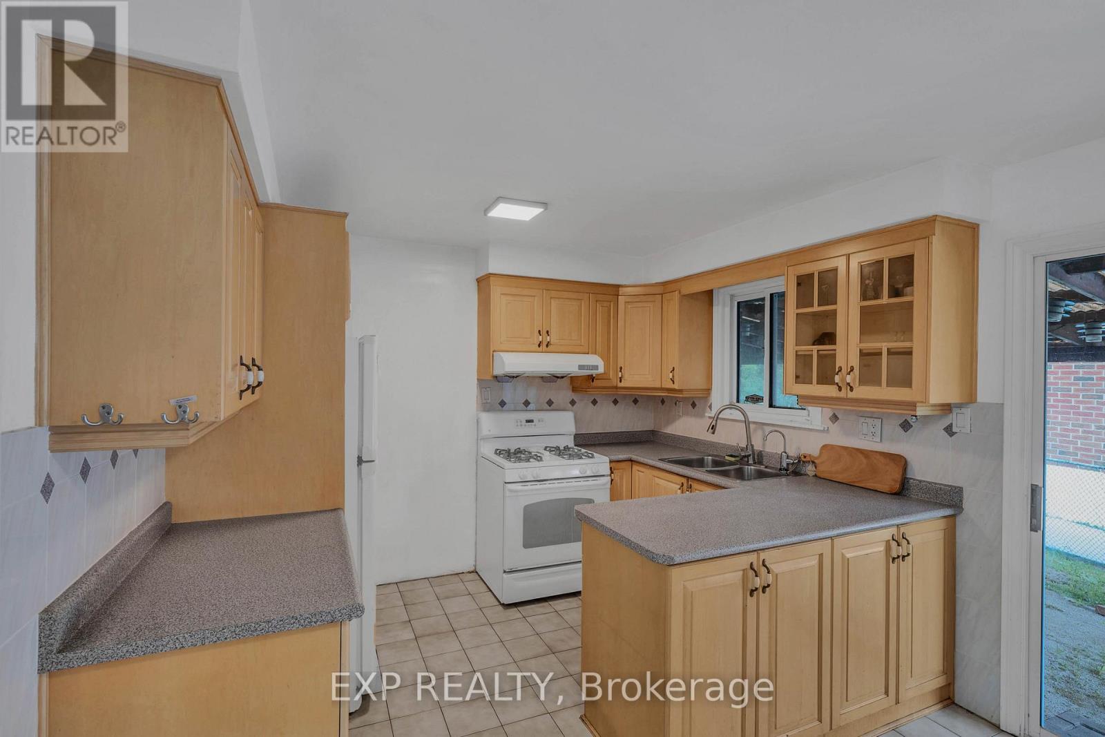7201 SIGSBEE DRIVE - 11