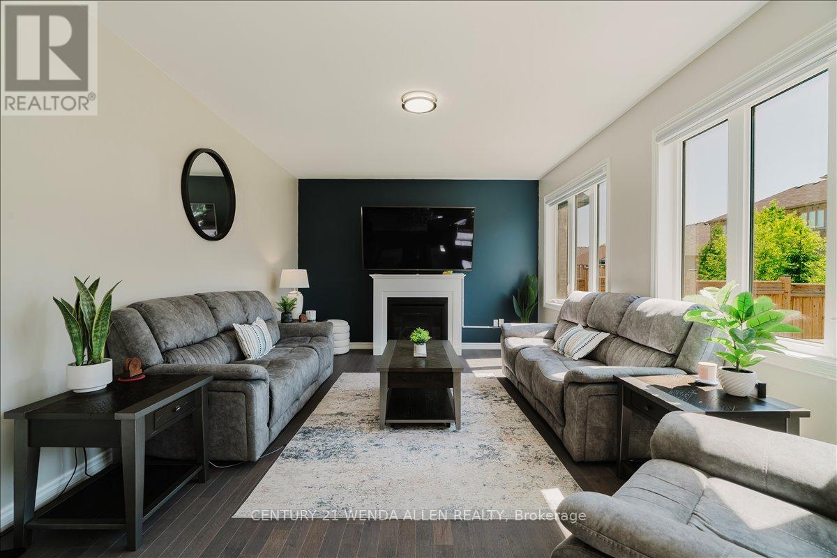 6 TIMBER DRIVE - 11