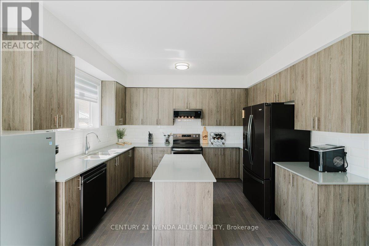 6 TIMBER DRIVE - 16