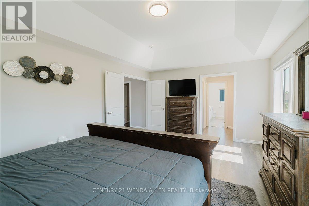 6 TIMBER DRIVE - 22