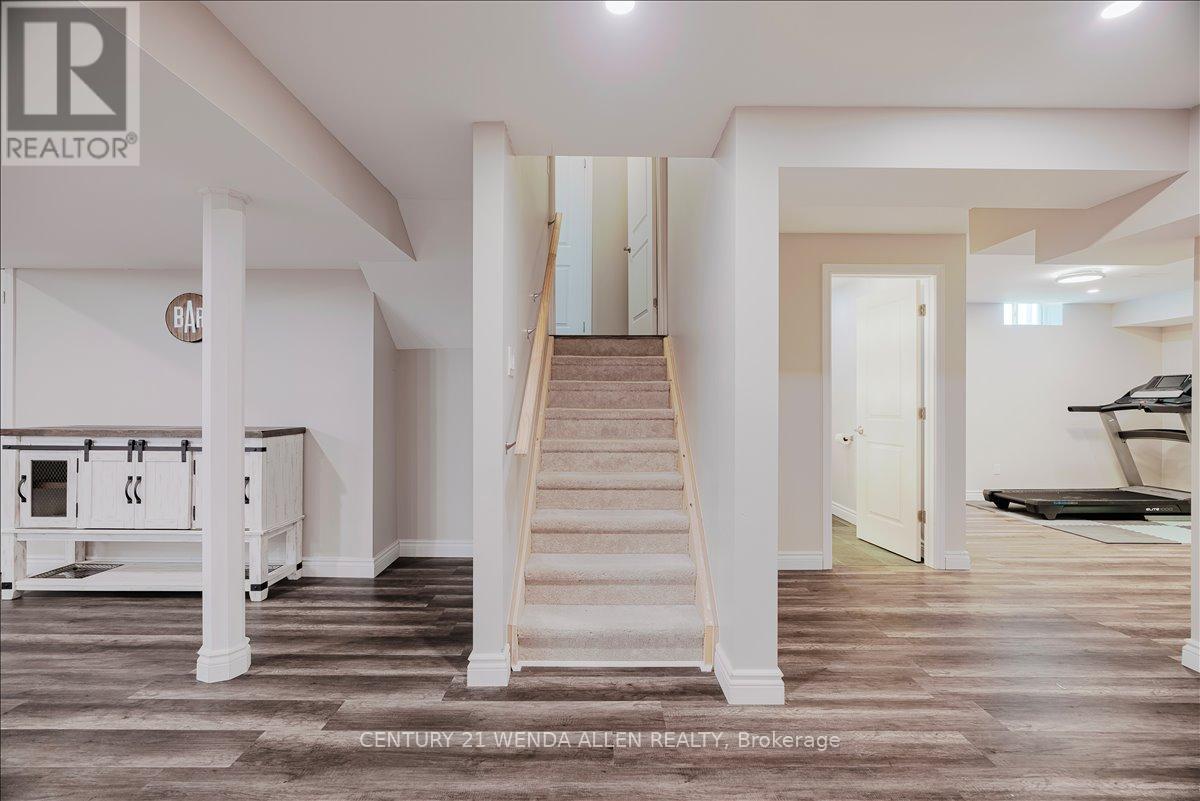 6 TIMBER DRIVE - 37