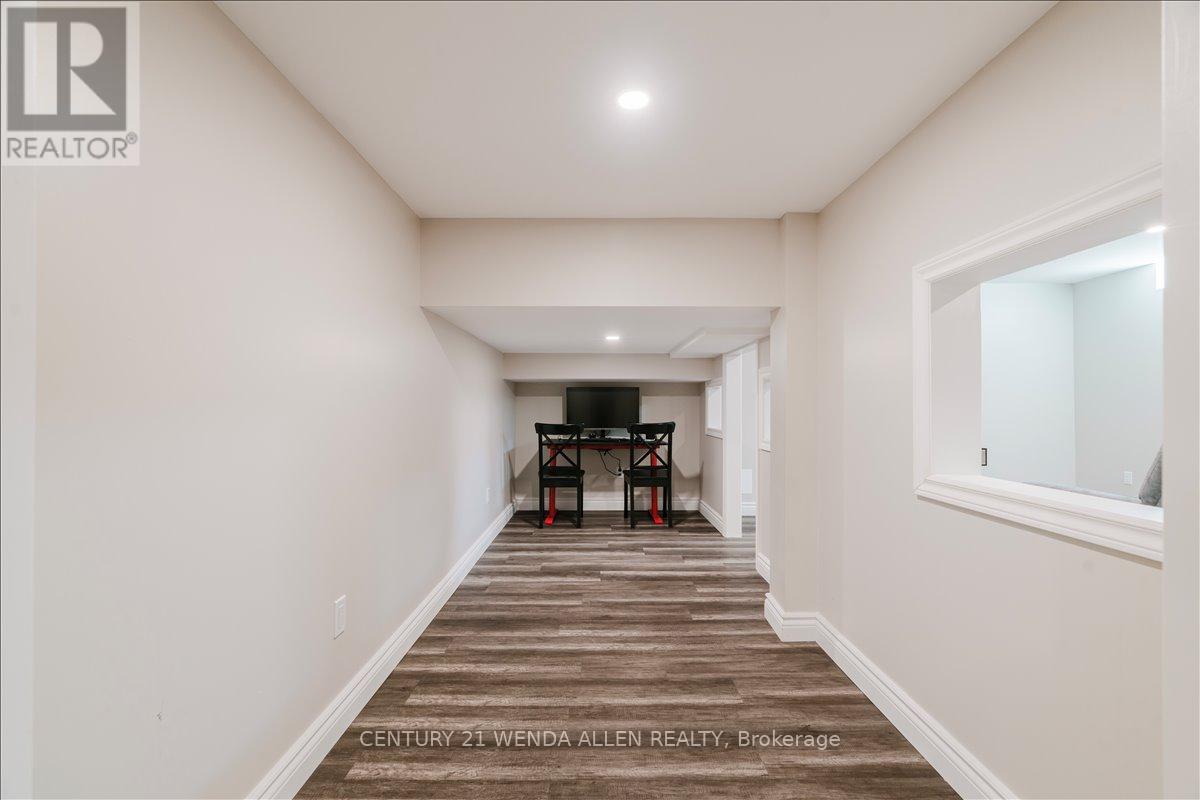 6 TIMBER DRIVE - 40
