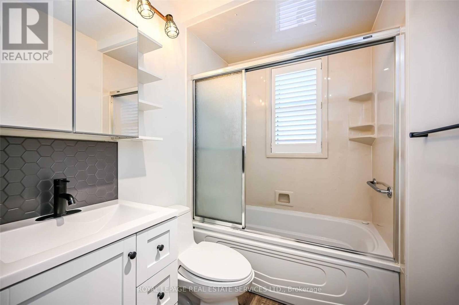 191 NASH ROAD N - Image 17