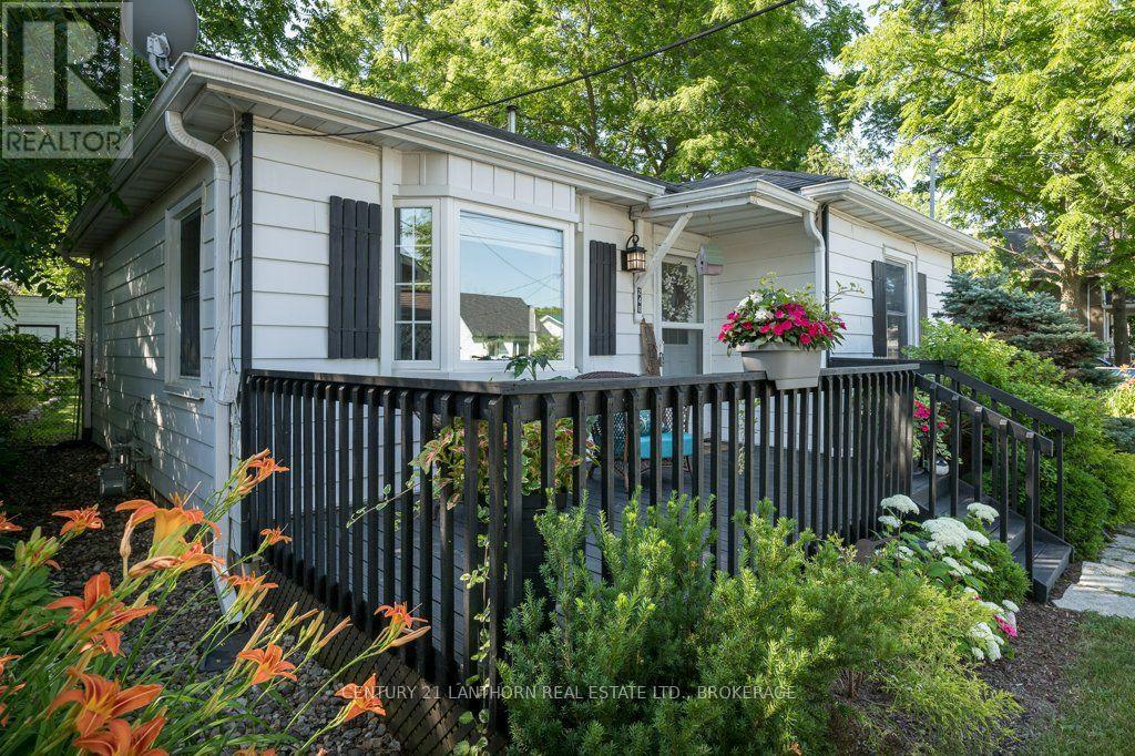 240 THOMAS STREET W - 9