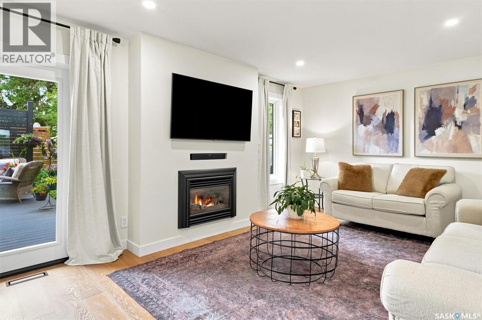 115 Whiteswan DRIVE - Image 28