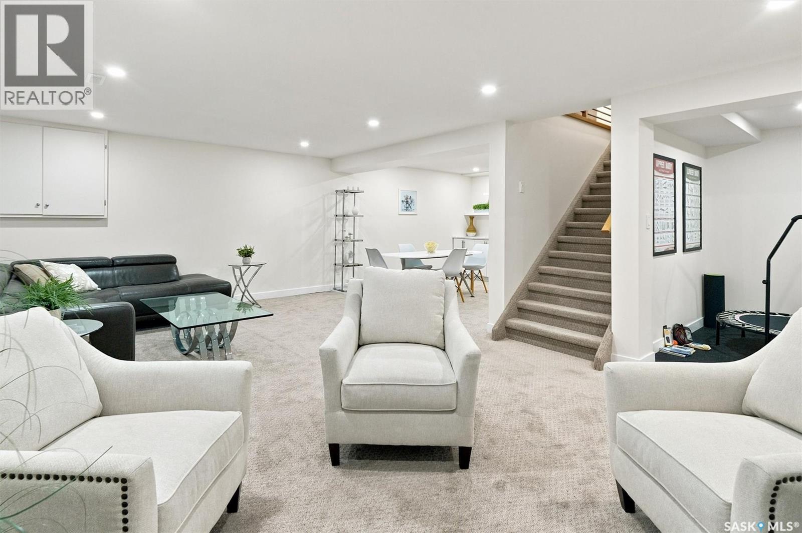 115 Whiteswan DRIVE - Image 50