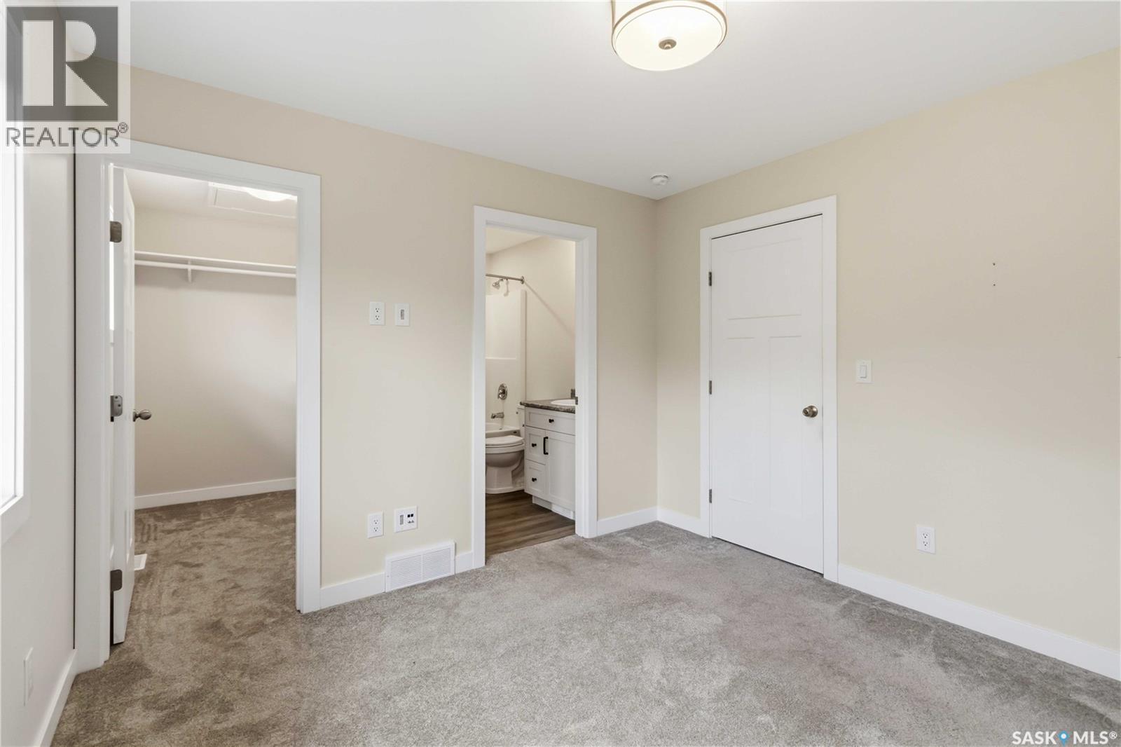 32 301 Centennial ROAD — photo 23