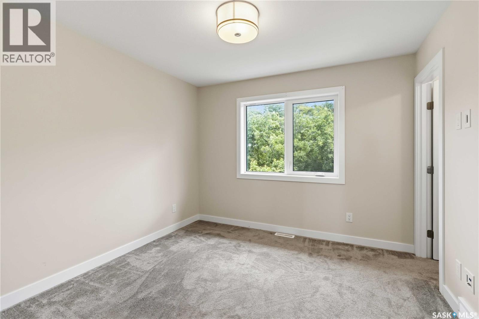 32 301 Centennial ROAD — photo 21