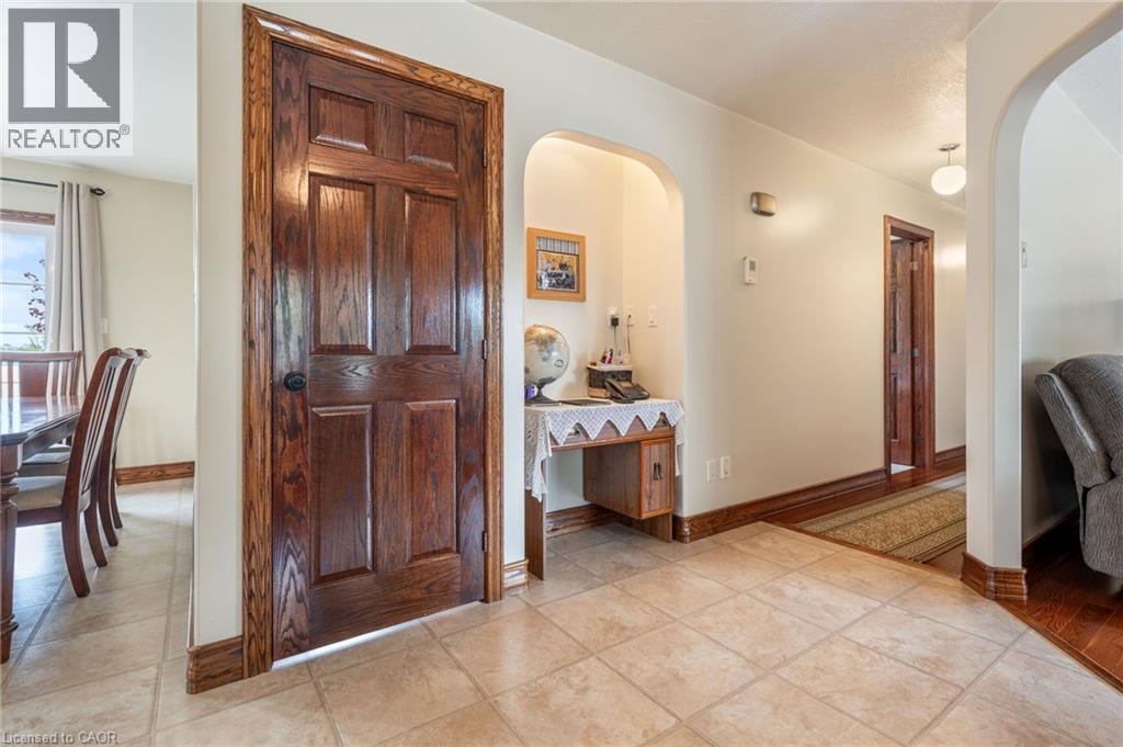 8984 PLANK Road - Image 10