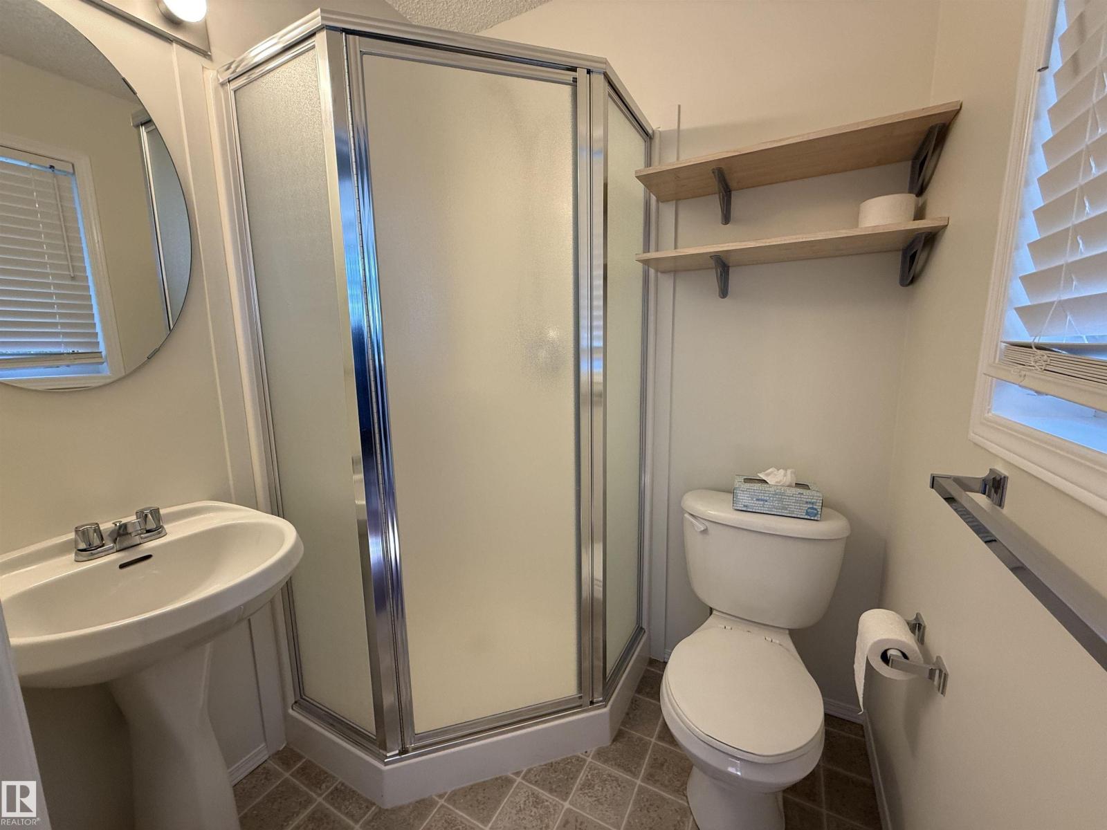 25 Heatherglen CR - 16