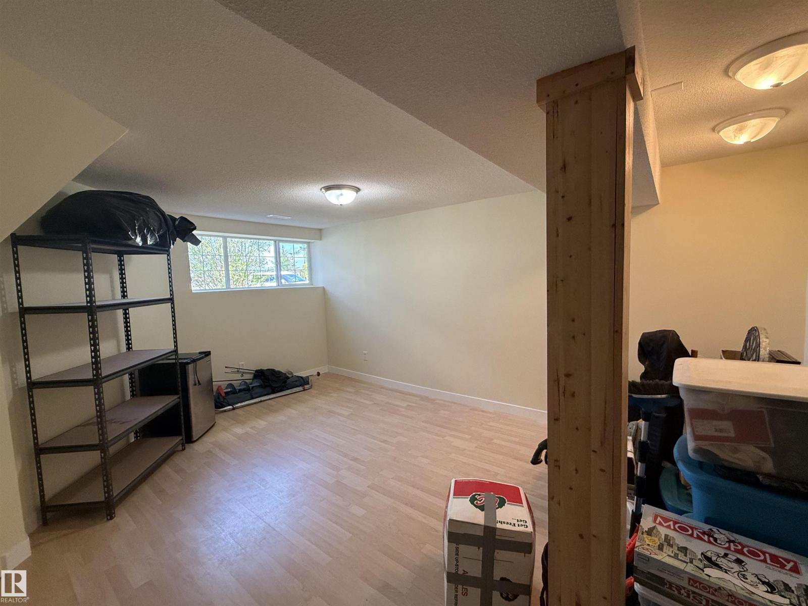 25 Heatherglen CR - 17