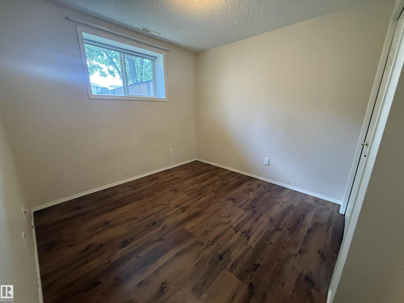 25 Heatherglen CR - 21